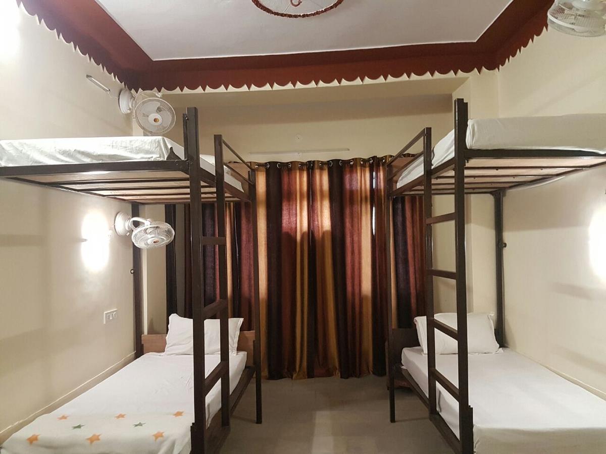 Wow Backpackers Hostels Amritsar Buitenkant foto